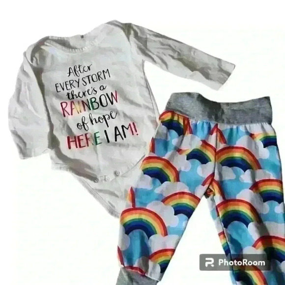 Rainbow Baby Outfit - Picture 1 of 4